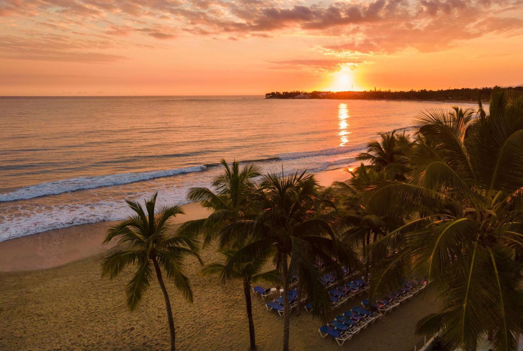 Viva Tangerine By Wyndham, A Trademark All Inclusive Cabarete Exterior photo